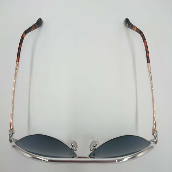 New Louis Vuitton Jet Set Silver U Sunglasses main image 4